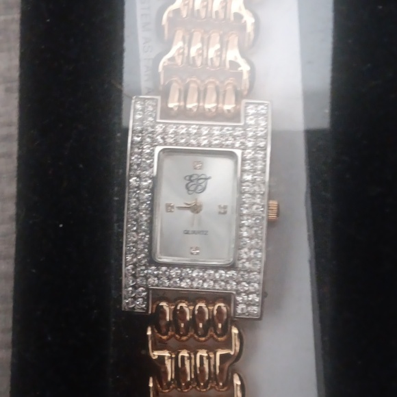 Elizabeth Taylor White Diamond Watch - Picture 6 of 6
